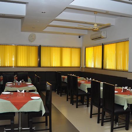 Hotel Excellency Inn Nashik Exterior foto